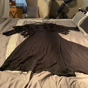 Dark gray dress with fringe on sleeves